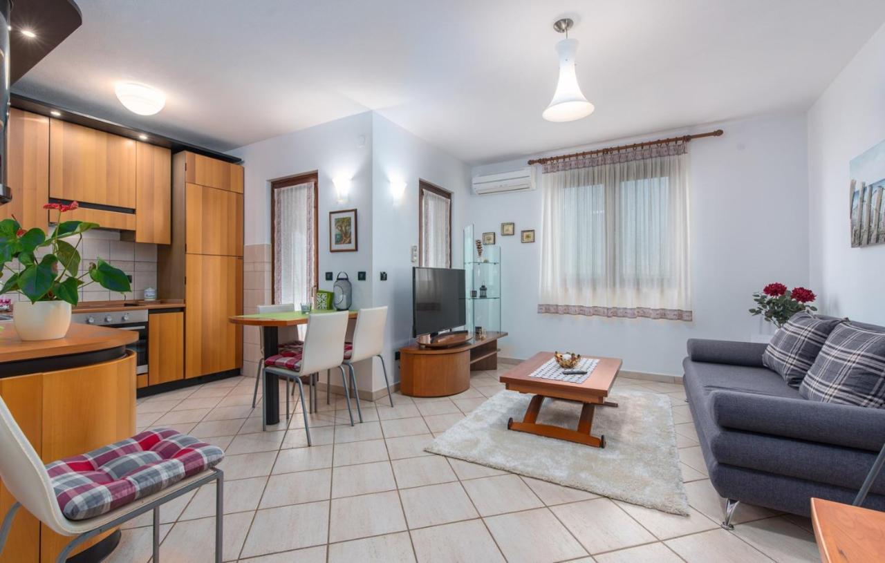 Apartment Roberto Punta Пореч Экстерьер фото